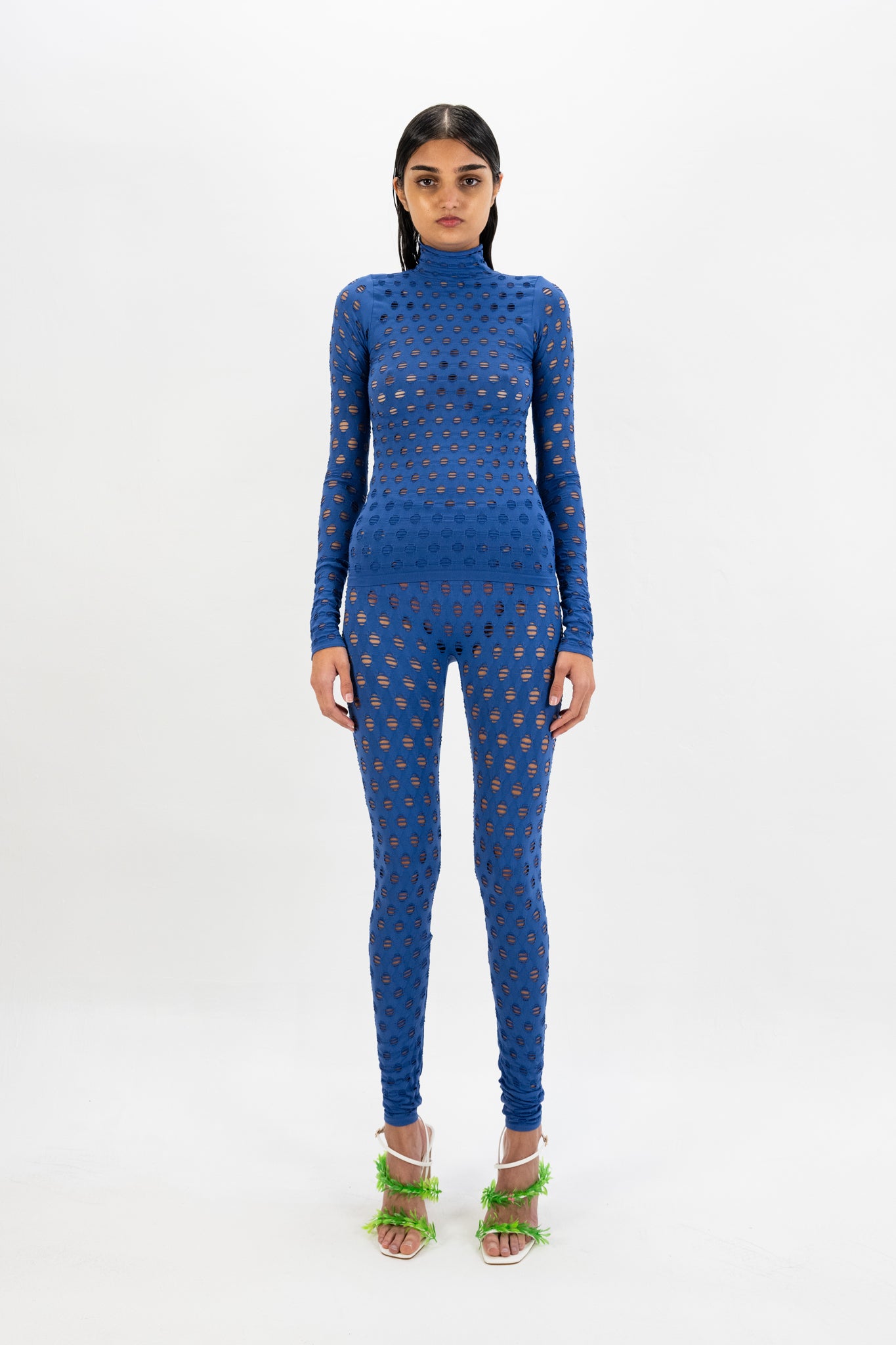 PERFORATED LEGGINGS