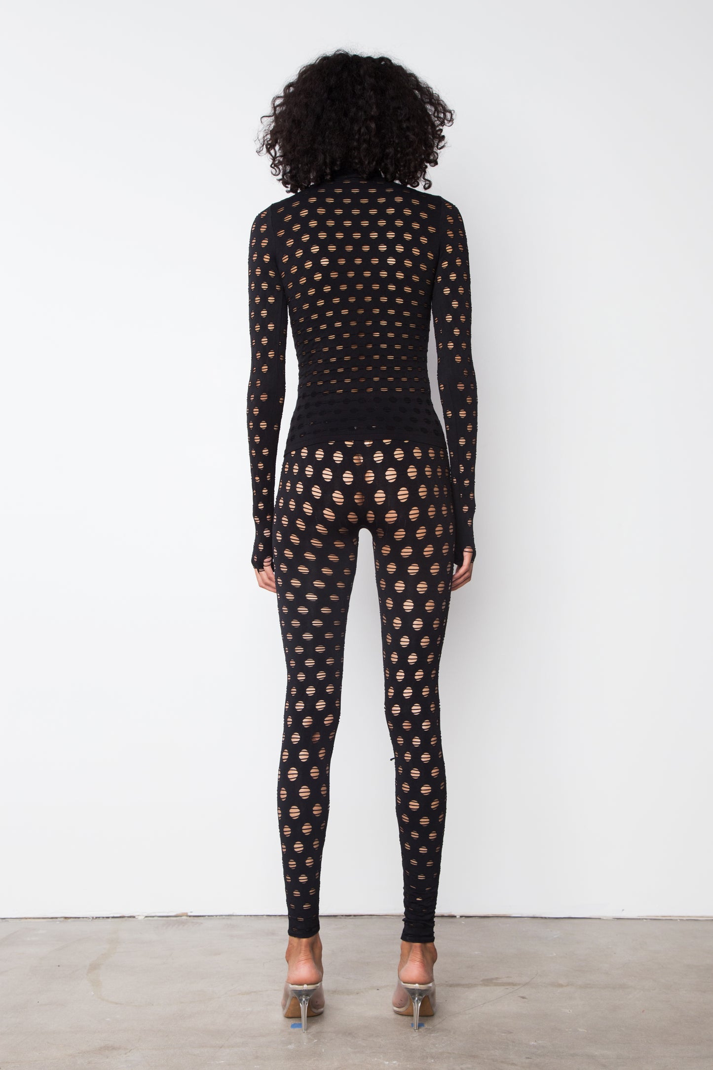 PERFORATED LEGGINGS