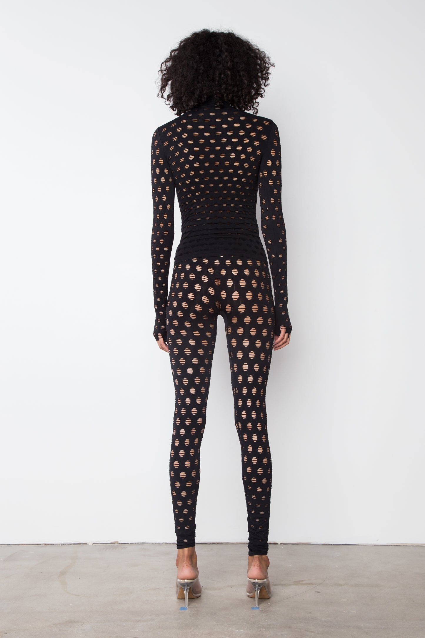 PERFORATED TURTLENECK