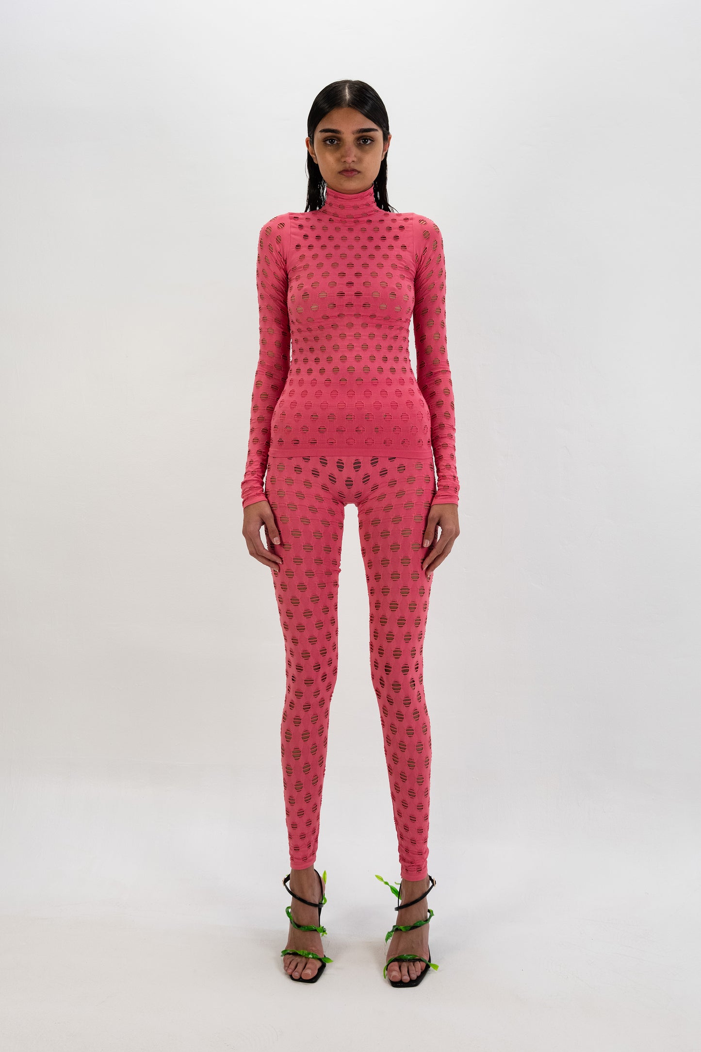 PERFORATED LEGGINGS