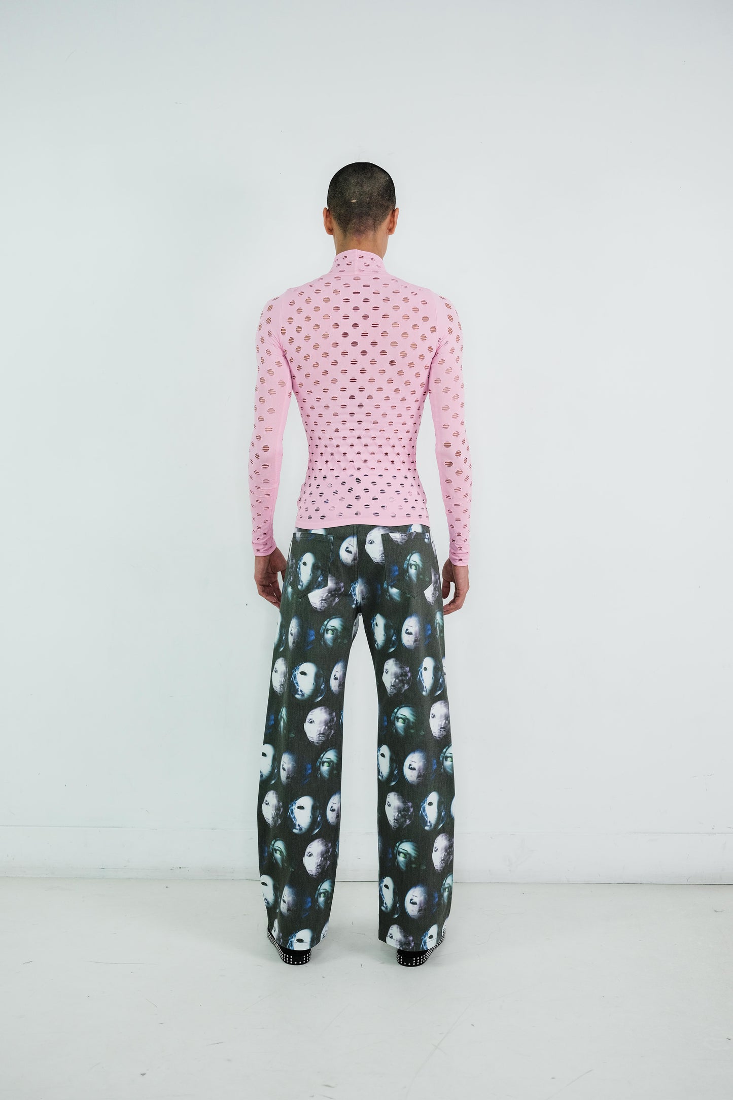 PERFORATED TURTLENECK