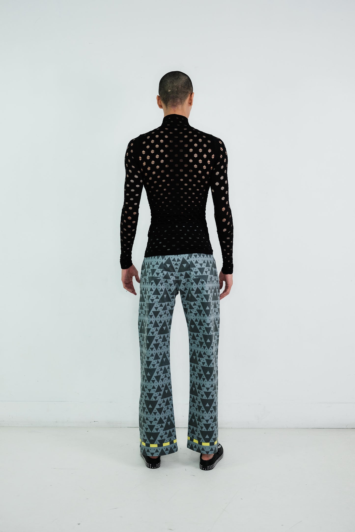 PERFORATED TURTLENECK
