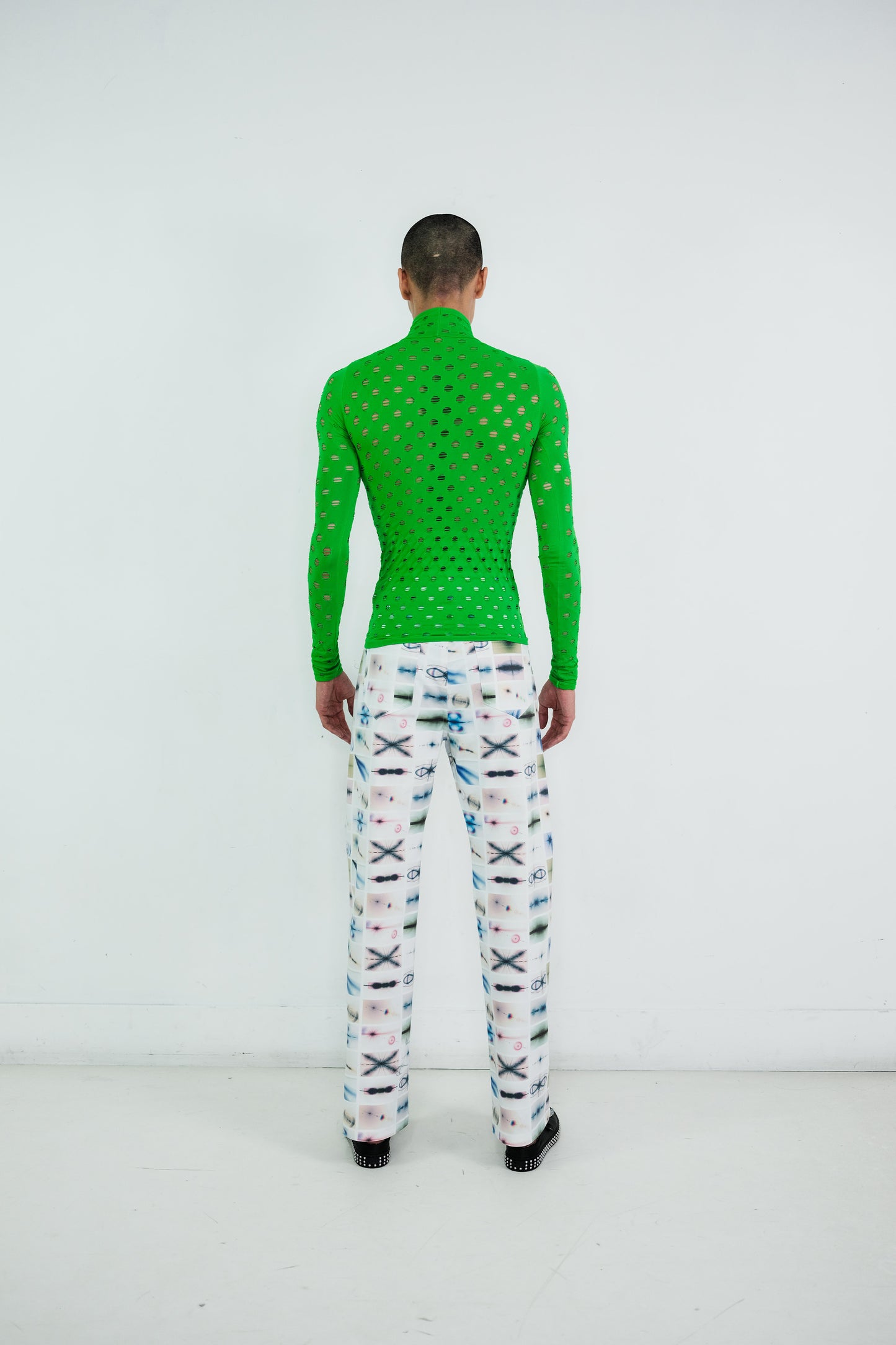 PERFORATED TURTLENECK