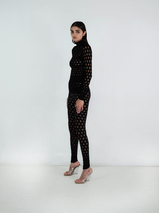 PERFORATED TURTLENECK